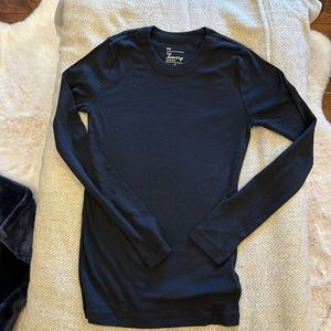 Bowery super soft long sleeve tee, Gap, size S Pima cotton crew neck. Navy